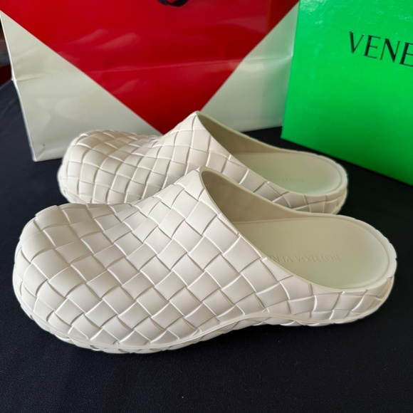 BOTTEGA VENETA 741339 Beebee White Rubber Sandals Clogs, Size 41 - Picture 2 of 8